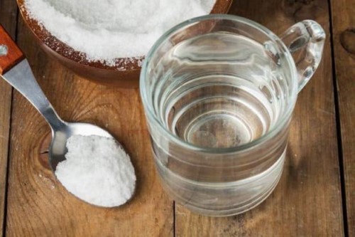 Cách chữa viêm lợi với nước muối tại nhà